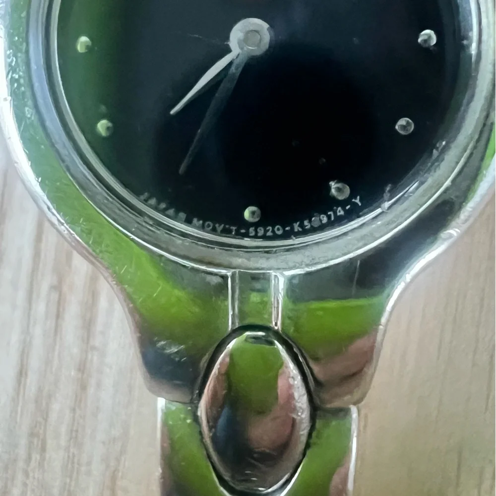 Citizen Quartz ladies black dial silver tone dress watch NEW BATTERY